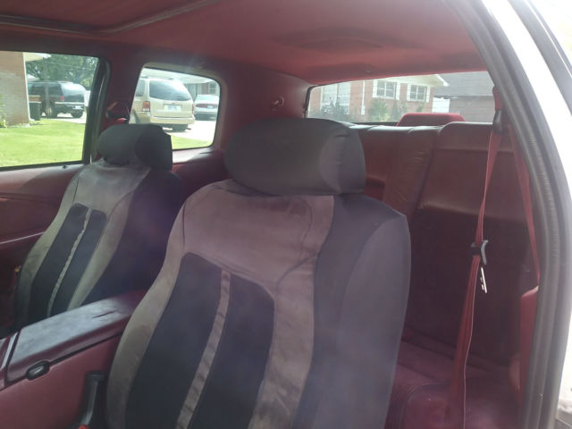 1995 Mercury Cougar XR-7 Sedan 2-Door - photo 10