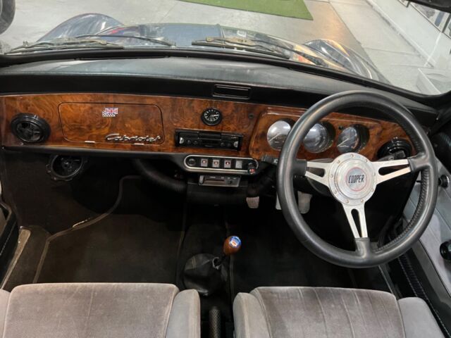 1980 Mini Cooper Collectors rare. - photo 9