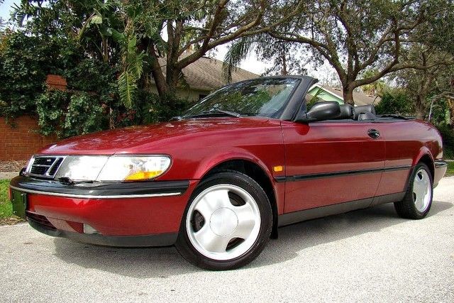 1995 SAAB 900 SE CONVERTIBLE! ONLY 77K LOW MILES! TURBO! 5-SPEED! SUPER CLEAN! 1995 Saab 900 SE Turbo Convertible 2-Door