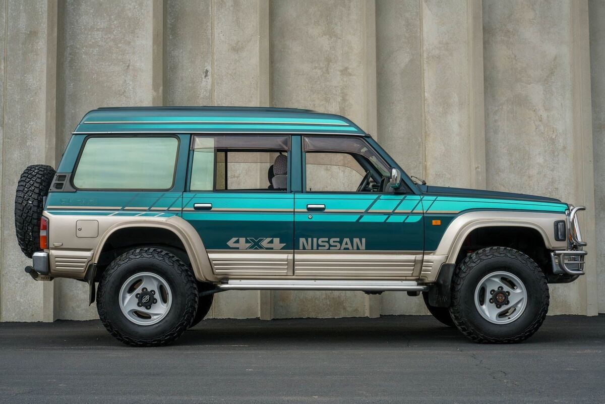 1980 Nissan Safari 4X4 - photo 3