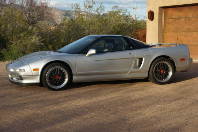 1997 Acura NSX Silver/Black 1992 Acura NSX