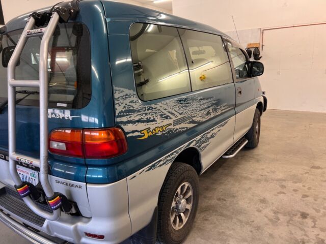 1980 Mitsubishi Other - photo 2
