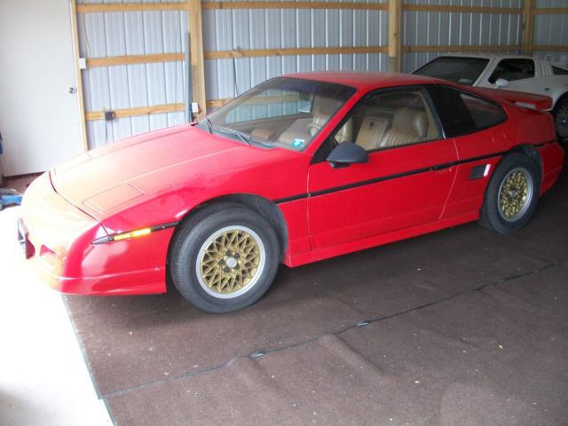 1988 Pontiac Fiero GT Coupe 2-Door