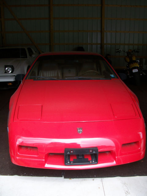1988 Pontiac Fiero GT Coupe 2-Door - photo 5