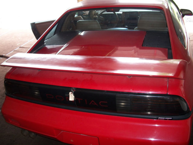 1988 Pontiac Fiero GT Coupe 2-Door - photo 11
