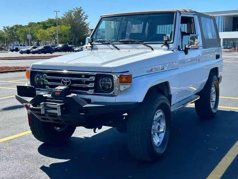1998 Toyota Land Cruiser FJ73 stunning cosmetic and mechanical conditoin 1900 Toyota Land Cruiser