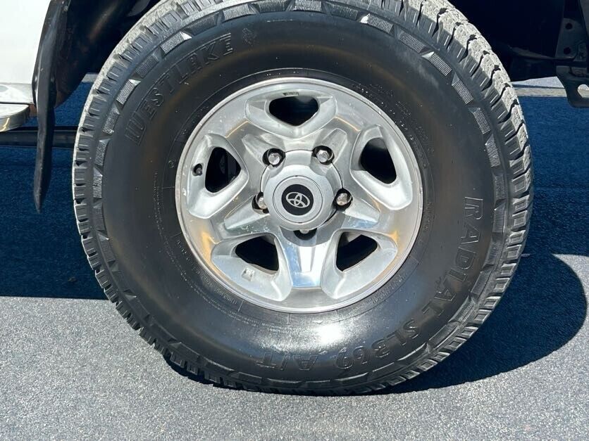 1900 Toyota Land Cruiser - photo 7