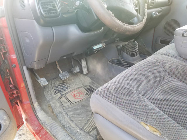 1900 Dodge Ram 2500 - photo 12