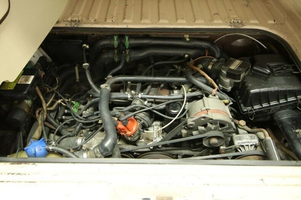 1984 Volkswagen Vanagon Camper Westfalia Wolfsburg Edition - photo 4