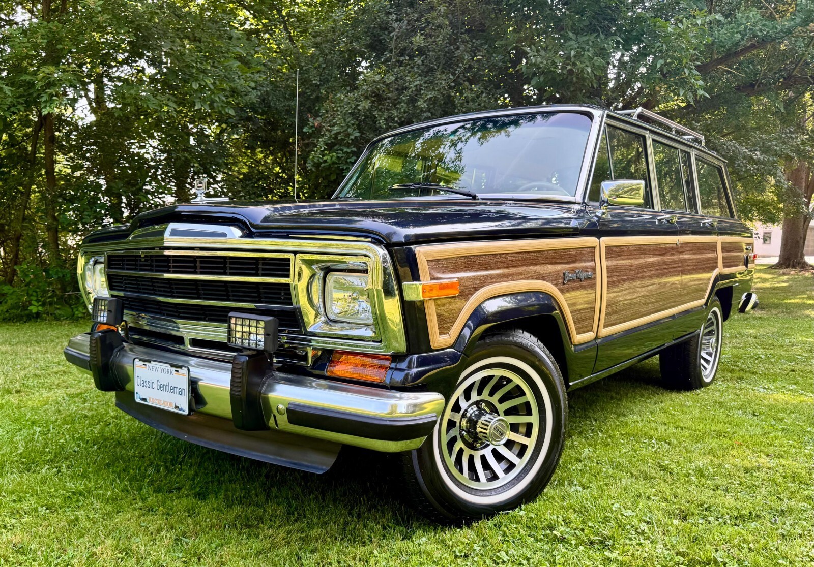 1989 Jeep Wagoneer Grand Wagoneer by Classic Gentleman - photo 4