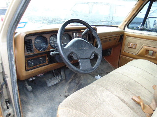 1992 Dodge Ram 2500 LE - photo 11