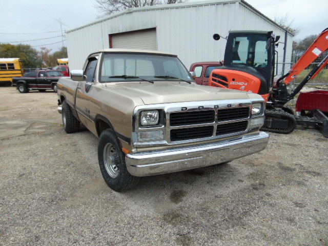 1992 Dodge Ram 2500 LE - photo 3