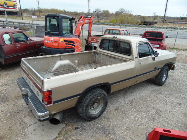 1992 Dodge Ram 2500 LE - photo 4