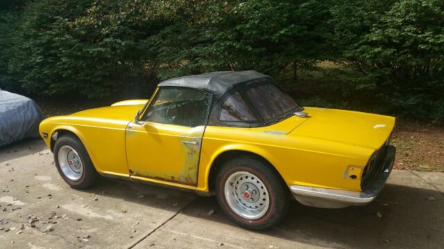 1969 Triumph TR-6 Convertible - photo 3