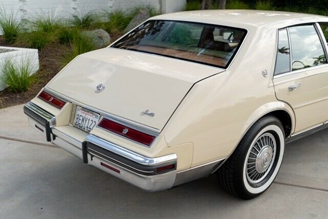 1980 Cadillac Seville - photo 4
