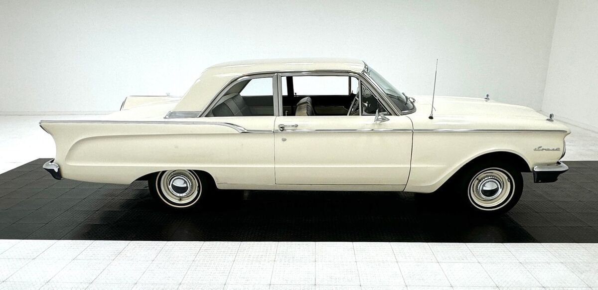 1960 Mercury Comet 2 Door Sedan - photo 6