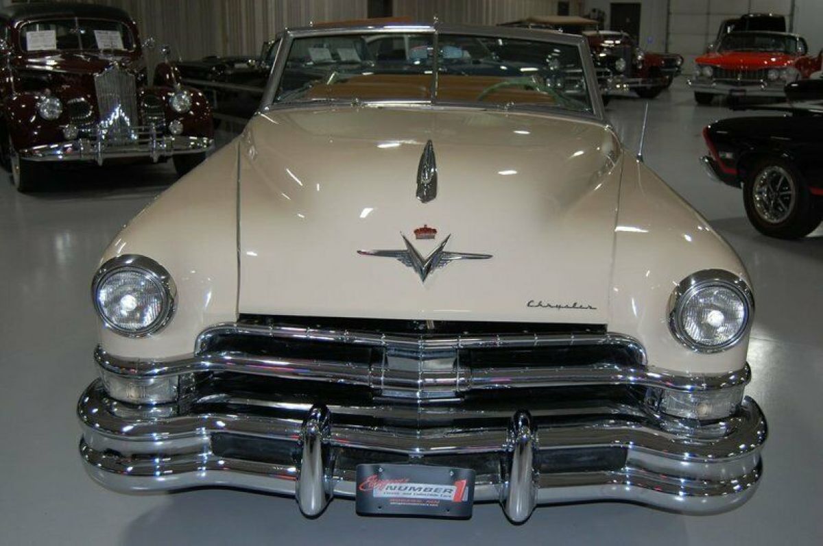 1951 Chrysler Imperial Convertible - photo 2