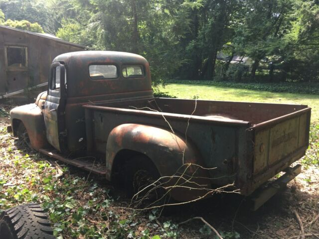 1953 International Harvester R-110 - photo 2