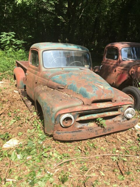 1953 International Harvester R-110 - photo 4