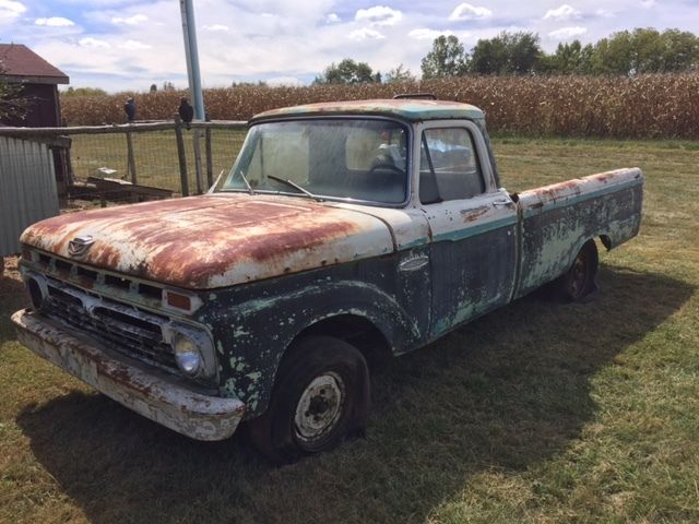 1965 Ford F-100 - photo 2