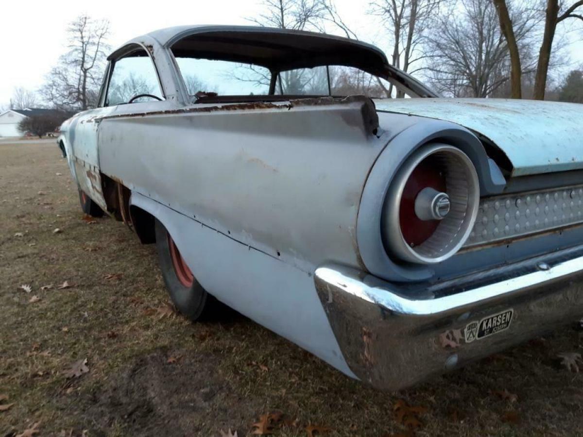 1961 Ford Starliner Hard top - photo 3
