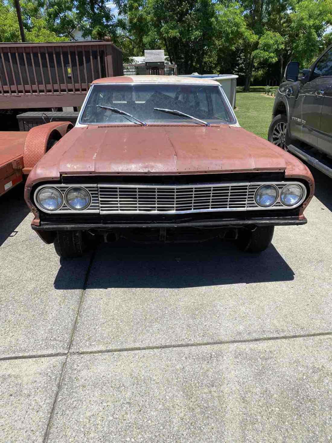 2 - 1964 Chevrolet Chevelle Wagons White RWD Automatic 2 door post 1964 Chevrolet Chevelle 2 door post