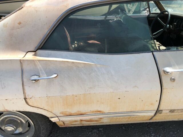 1967 Chevrolet Impala 4 door hardtop - photo 8