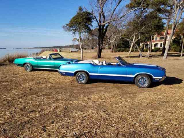 (2) 1972 CUTLASS SUPREME CONVERTIBLES 442 CLONE GREAT LOOKING CARS BOTH RUN 1972 Oldsmobile Cutlass convertible