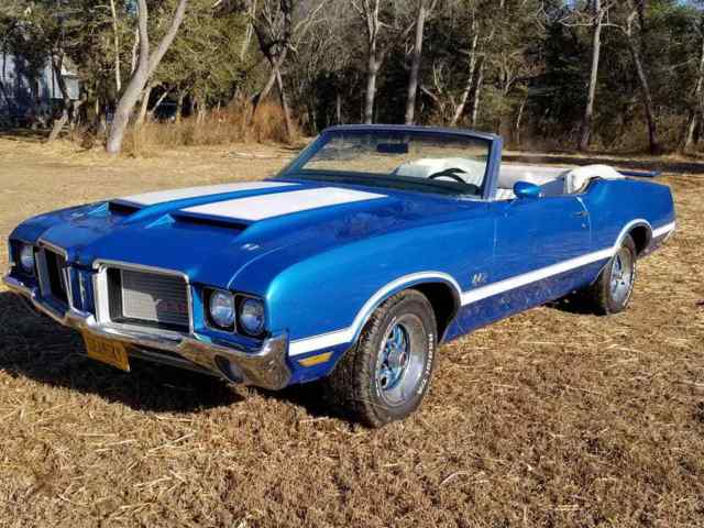 1972 Oldsmobile Cutlass convertible - photo 2