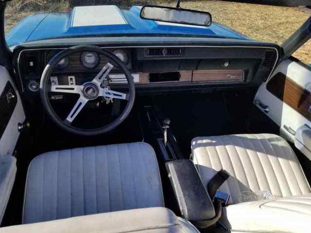 1972 Oldsmobile Cutlass convertible - photo 9