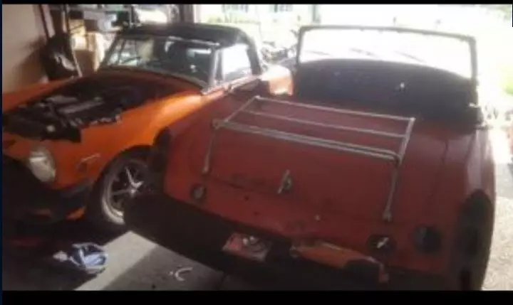 (2) - 1975 MG Midgets for the price of one in this NO RESERVE AUCTION! 1975 MG Midget
