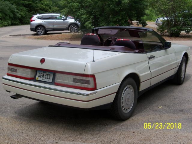 1988 Cadillac Allante Luxury Roadster - photo 12