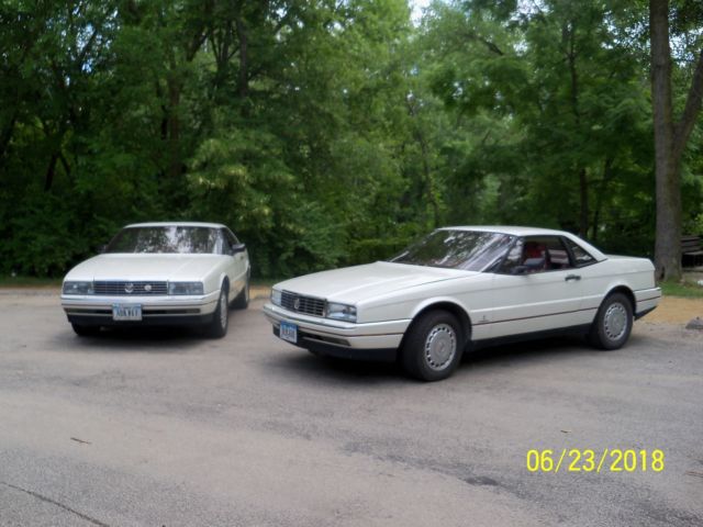 1988 Cadillac Allante Luxury Roadster - photo 2