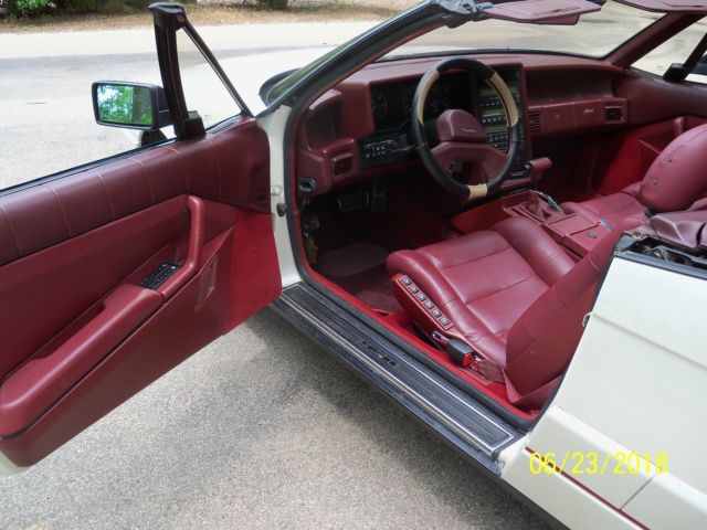 1988 Cadillac Allante Luxury Roadster - photo 6