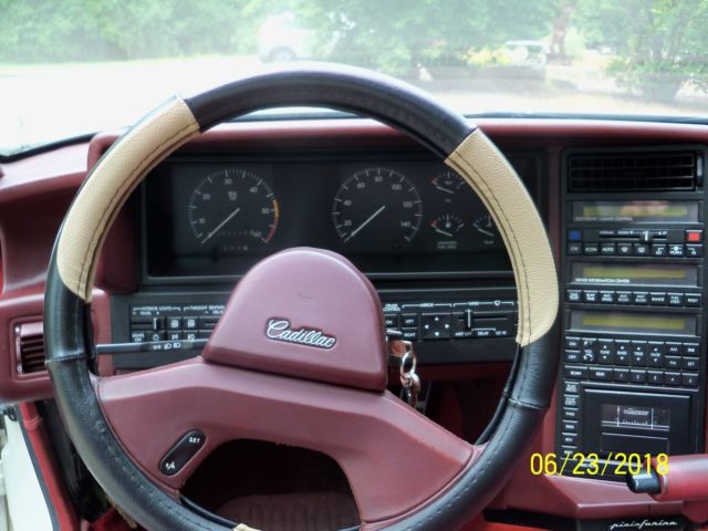 1988 Cadillac Allante Luxury Roadster - photo 7