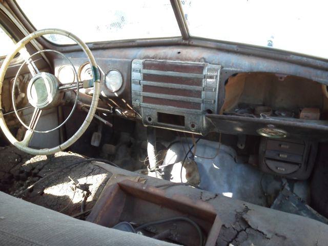 1947 Buick Special 4 Door Sedan - photo 8