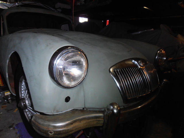 1958 MG MGA Roadster and Coupe - photo 3