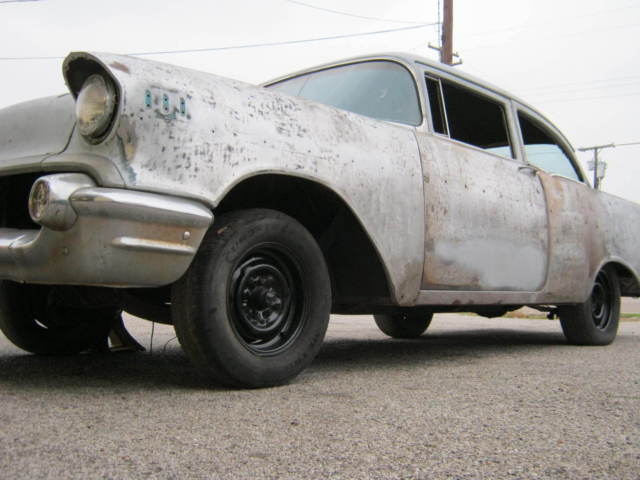 2 DOOR BEL AIR, ALL NEW FLOORS INSTALLED, SOLID TX BODY, HOTROD GASSER STREETROD 1957 Chevrolet Bel Air/150/210 BLACK WIDOW!! FULIE !! GASSER !! 2 DR 210