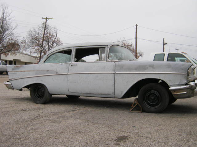 1957 Chevrolet Bel Air/150/210 BLACK WIDOW!! FULIE !! GASSER !! 2 DR 210 - photo 2