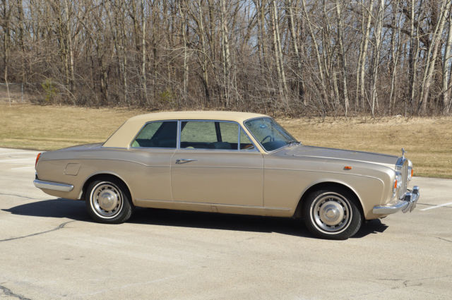 1967 Rolls-Royce Corniche - 2 door Fixed Head Coupe - photo 3