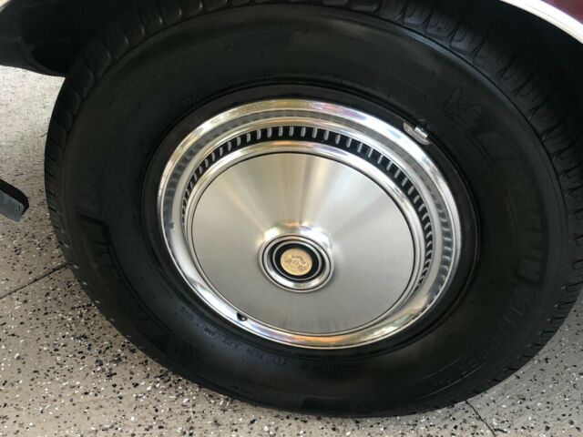 1977 Chrysler Cordoba 2 Door Hardtop - photo 11