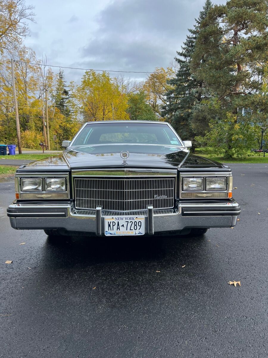 1984 Cadillac Fleetwood - photo 10