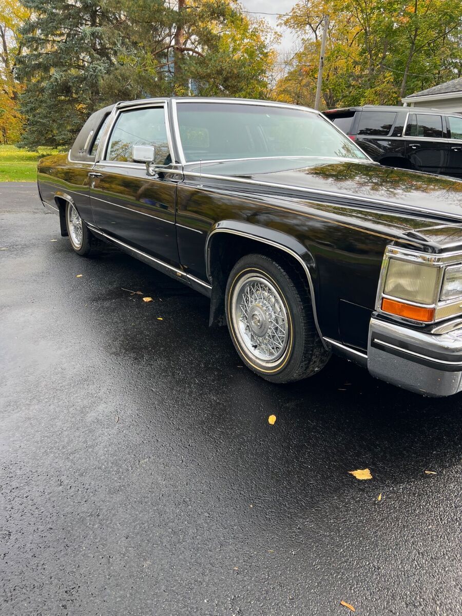 1984 Cadillac Fleetwood - photo 11