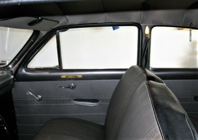 1950 Ford Custom Deluxe - photo 9