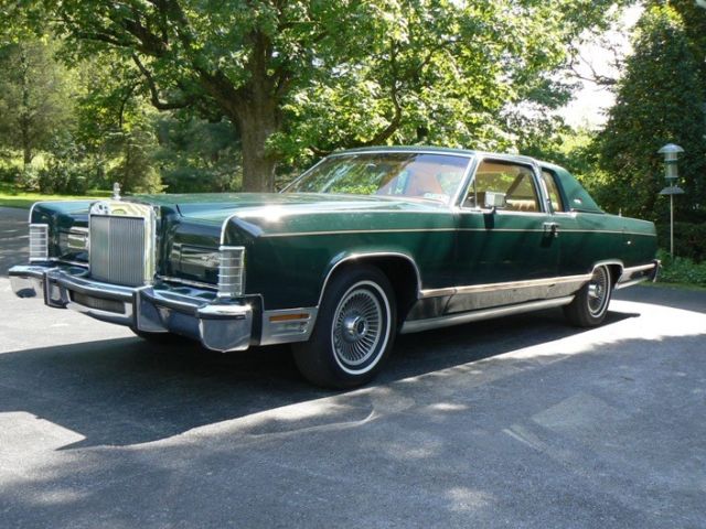 1978 Lincoln Continental Town Coupe - photo 2