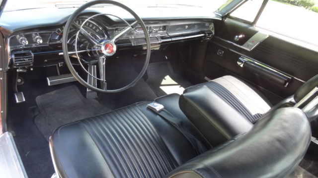 1966 Chrysler 300 Series - photo 3