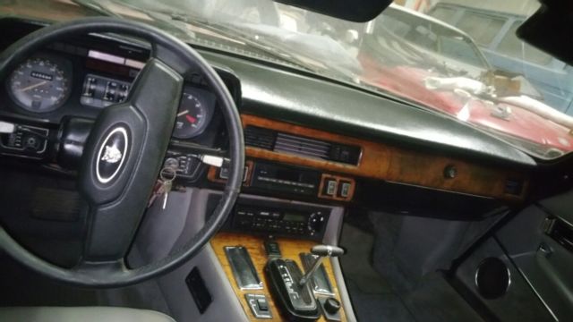 1988 Jaguar XJ12 - photo 12