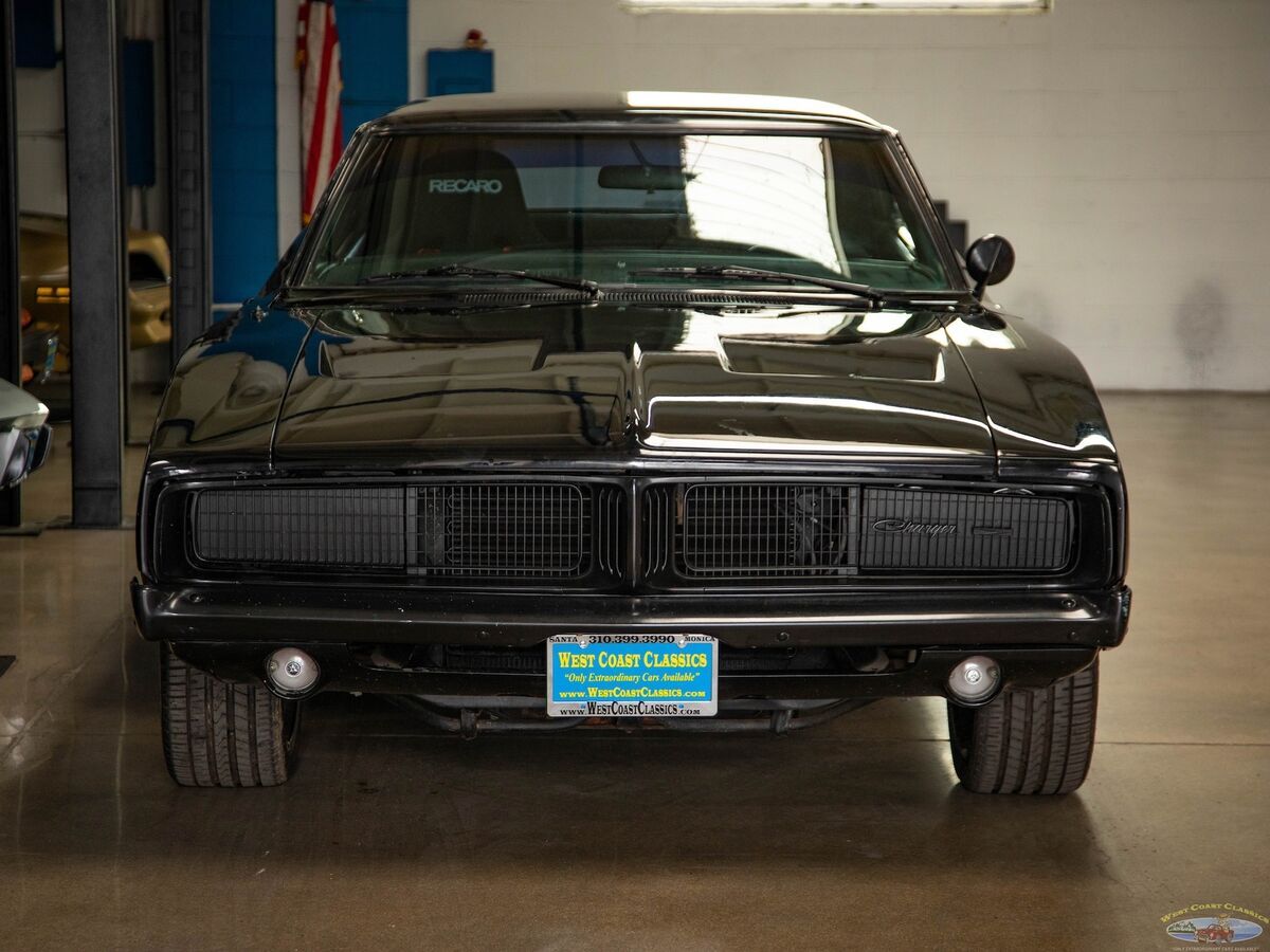 1969 Dodge Charger Custom 383 V8 2 Door Hardtop - photo 13