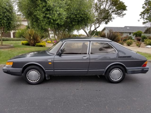 2 owner. 128k orig miles. All stock. NO RESERVE 1989 Saab 900