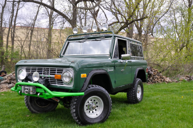 2 Owner 1977 Ford Bronco Ranger - Power Steering, Automatic with 66550 miles 1977 Ford Bronco Ranger